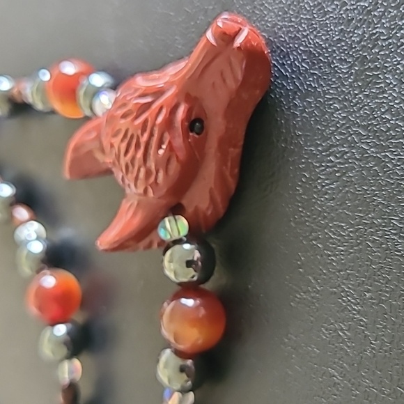 Handmade wolf's head necklace - Picture 3 of 5